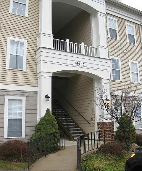 18003 Cloppers Mill Ter #15-A — Photo 1