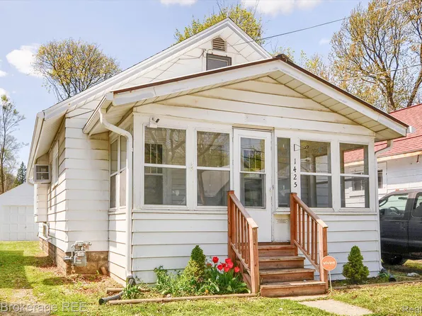 1425 Roosevelt Ave, Lansing, MI 48915
