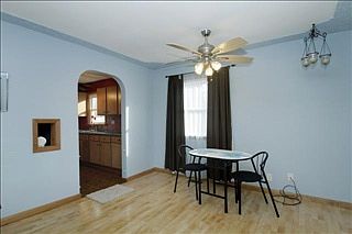 5th image of 346 Robertson Ave
