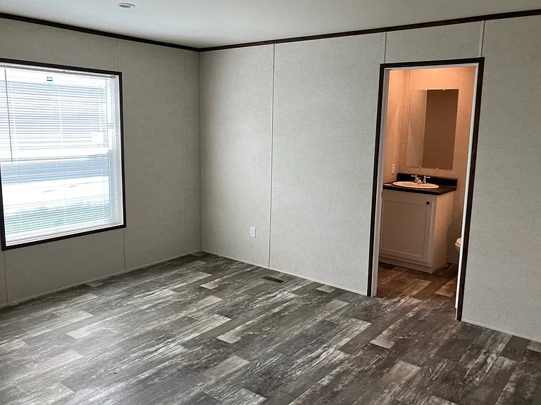 12445 Pineneedle Dr — Photo 4