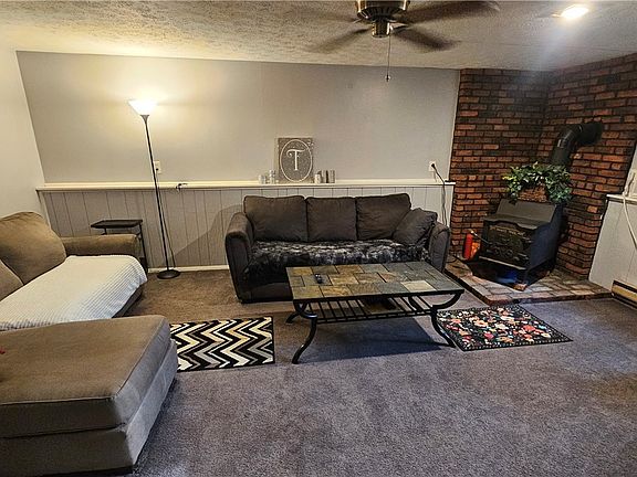 4th image of 6158 Rosebelle Ave