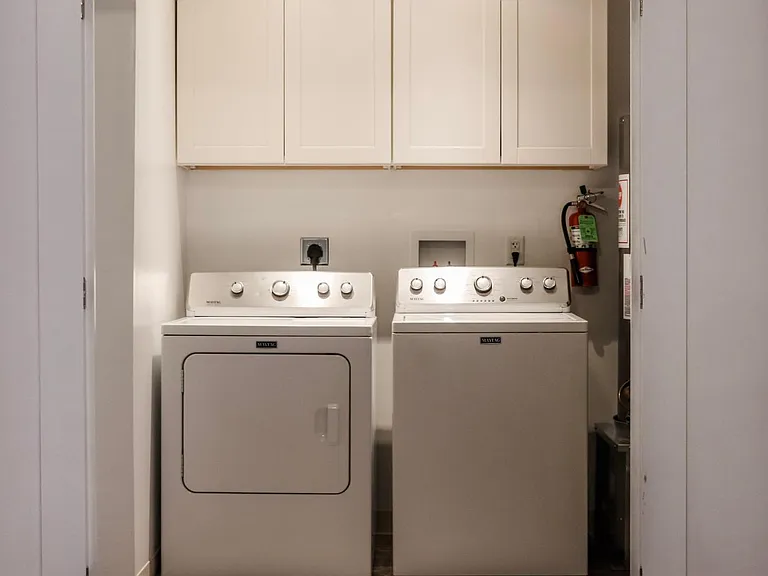 315 Chestnut St — Photo 16