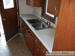 3 Bedroom 2 bath ready to go — Photo 2