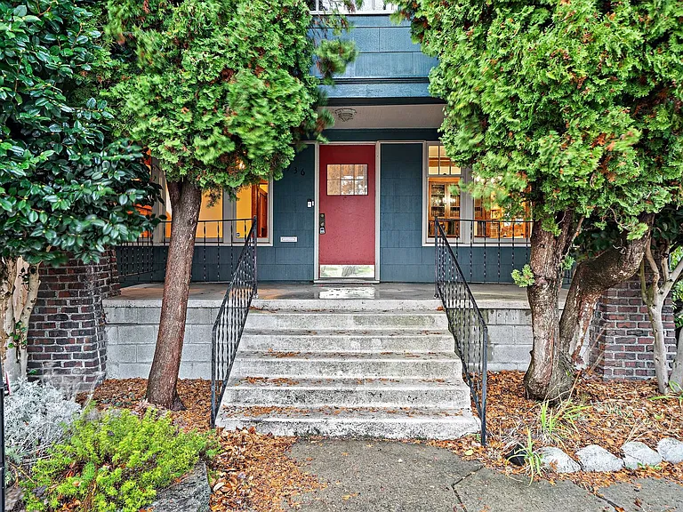 1936 Burwell St — Photo 1