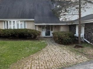 2700 Chariot Ln, Olympia Fields, IL
