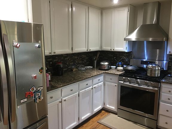 4th image of 2822 213th Ave SE