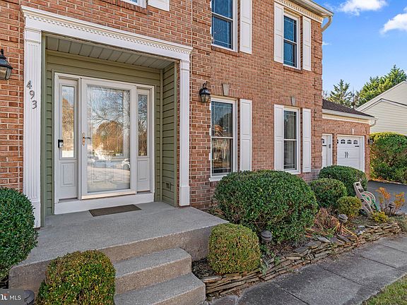 4th image of 493 Procopio Cir
