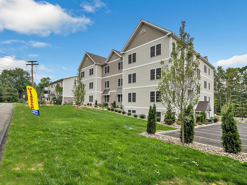 Vista II Apartments, 1039 Howe Avenue, Shelton Ct 06484