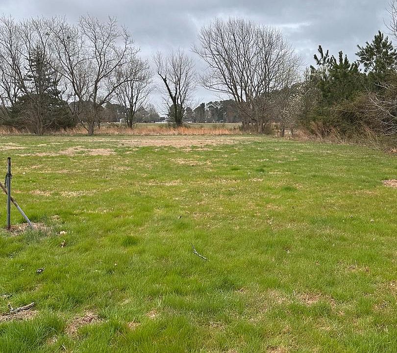 2nd image of 0 Laurel St