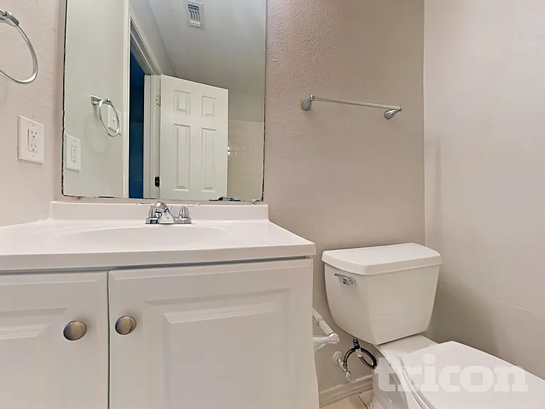 609 S Walnut Creek Dr — Photo 22