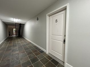 15827 NE Glisan St #5, Portland, OR 97230