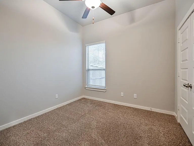 127 Wickersham — Photo 18