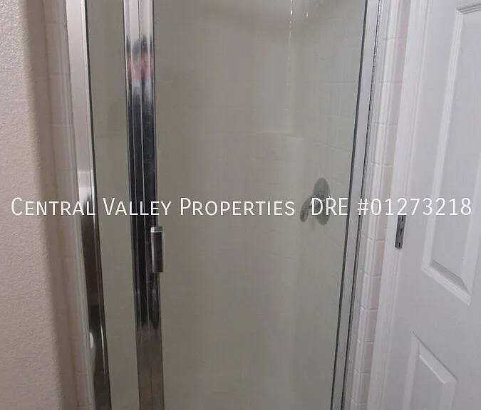2465 Ozark Dr — Photo 11