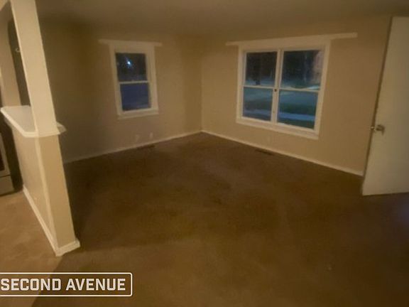 4th image of 915 Pearl St