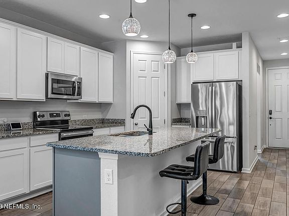 2nd image of 11040 CHITWOOD Drive