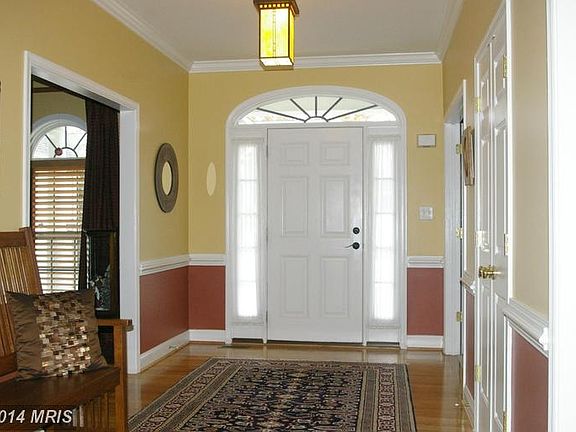 3rd image of 7525 Admiral Nelson Dr