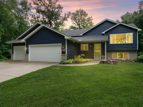 19025 30th St, Winsted, MN 55395