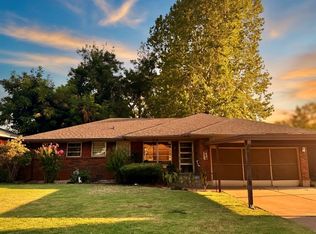 200 Leonard Ln, Midwest City, OK 73110
