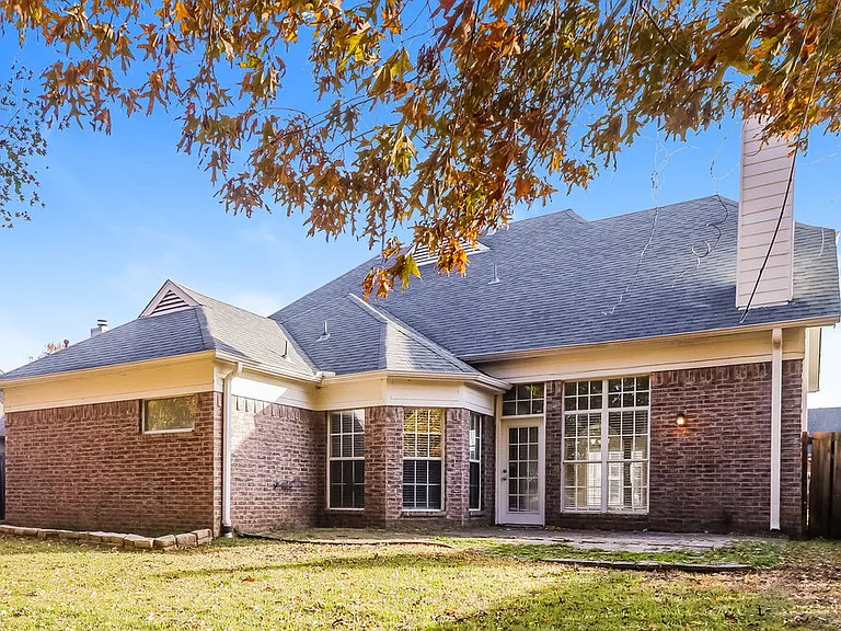 9168 Acadia Pl — Photo 16