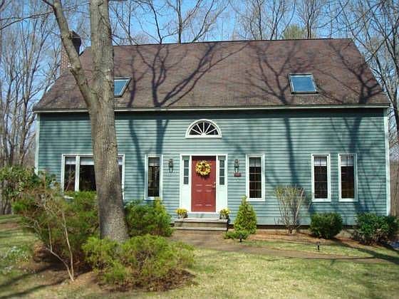 1st image of 30 Woodbury St