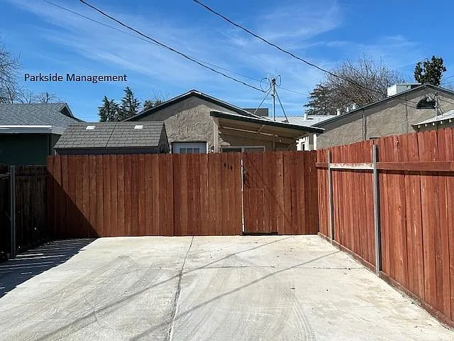414 Myrtle Ave — Photo 11
