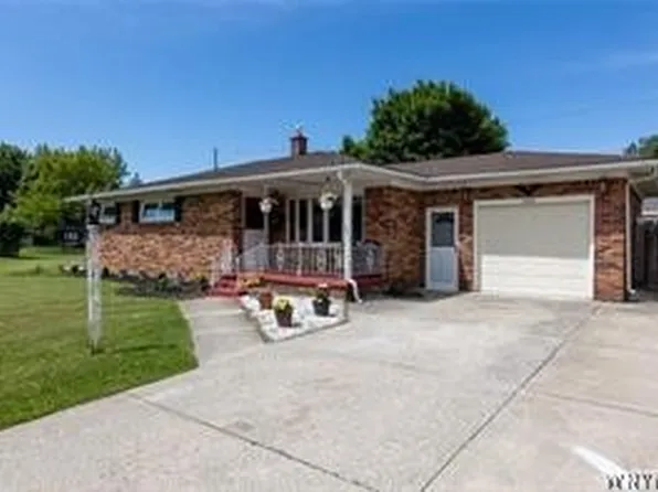 143 Norris Ave, Lancaster, NY 14086