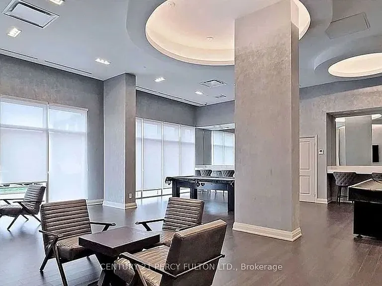 30 Meadowglen Pl #208 — Photo 5