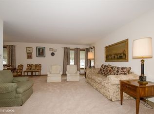 2324 Oakton St, Park Ridge, IL 60068