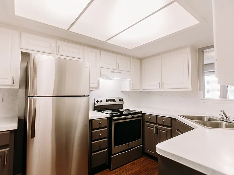 3110 Whisper Oaks Ln #C — Photo 12