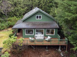 298 Sunset Dr, Ketchikan, AK 99901