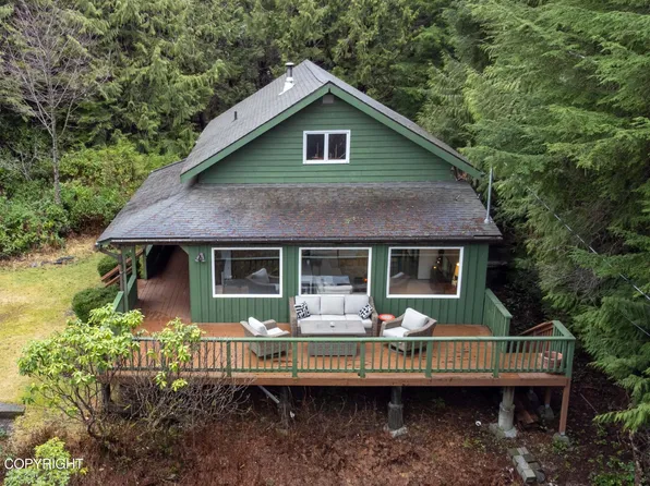 298 Sunset Dr, Ketchikan, AK 99901