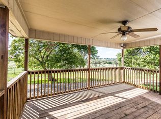 743 Crenwelge Rd, Fredericksburg, TX 78624
