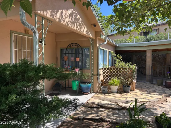 937 N HASKINS Terrace, Globe, AZ 85501