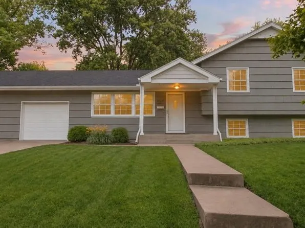 1604 NE 60th Ter, Gladstone, MO 64118