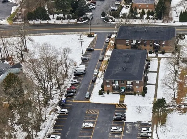 816 County Street 12, Taunton, MA 02780