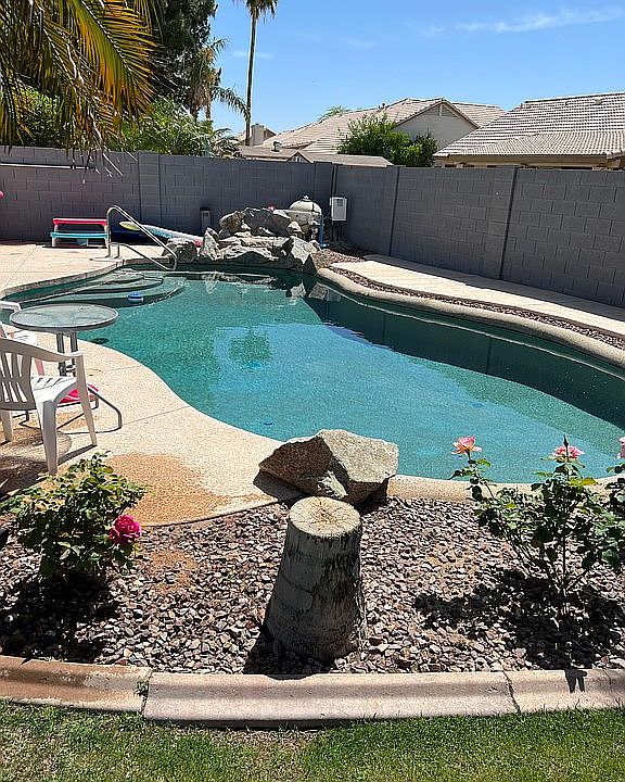 2nd image of 1581 E San Tan St