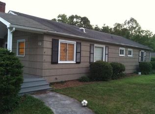 4 Fernlawn Rd, Asheville, NC 28805