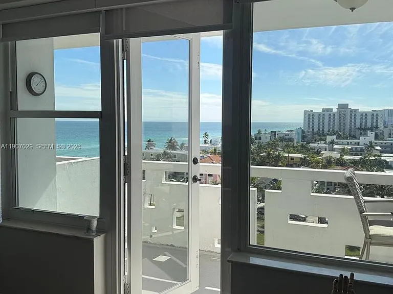 3111 N Ocean Dr #811 — Photo 2