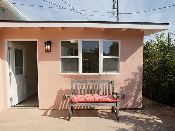 3rd image of 1105 Del Sol Ave