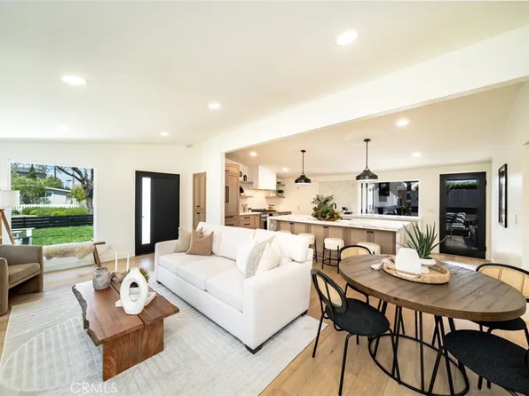 229 E Wilson St, Costa Mesa, CA 92627