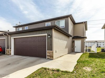 4318 Estate Dr S, Fargo, ND, 58104