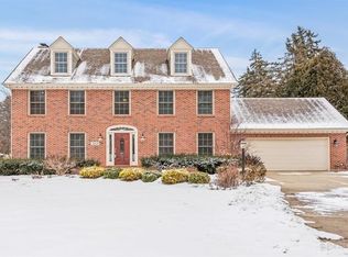 2115 Nachtman Ct, Wheaton, IL