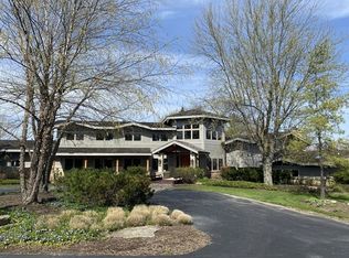 52 Otis Rd, Barrington, IL 60010