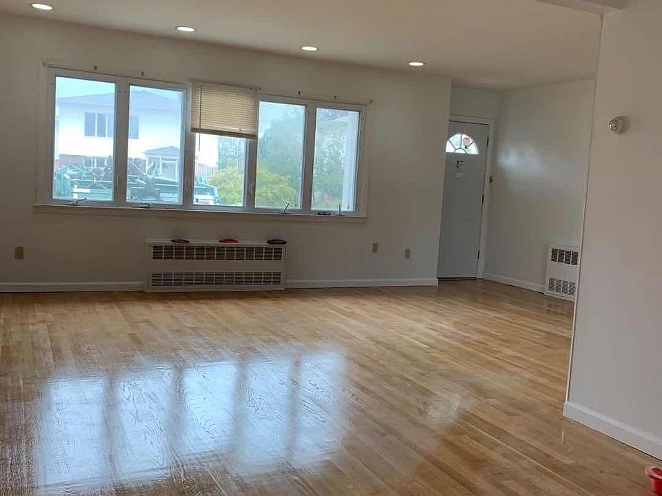 1st image of 2820 203rd St Floor 1
