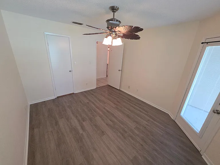 302 Saint Andrews #103 — Photo 18
