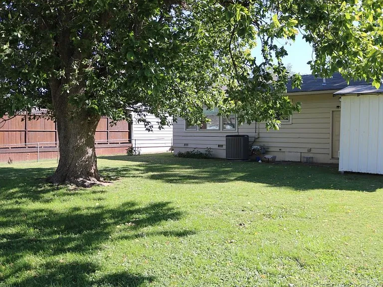 9139 E Marshall Pl — Photo 4