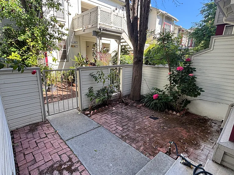 975 Belmont Ter #6 — Photo 16
