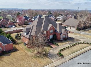 2404 Willow Bend Cir, Springdale, AR 72762