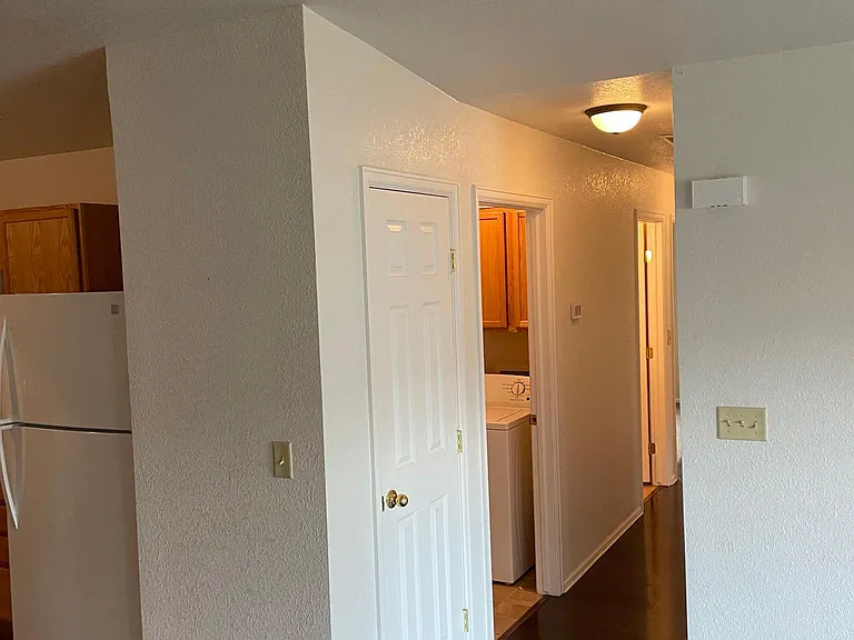 1011 Person St — Photo 4