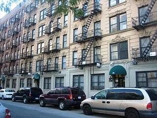 2nd image of 326 E 100th St APT 6A